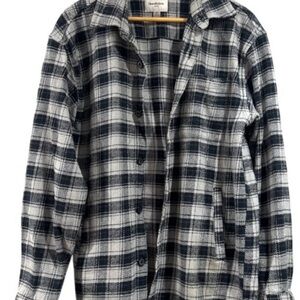 Goodfellow & Co shacket black gray checkered medium pockets heavy duty button